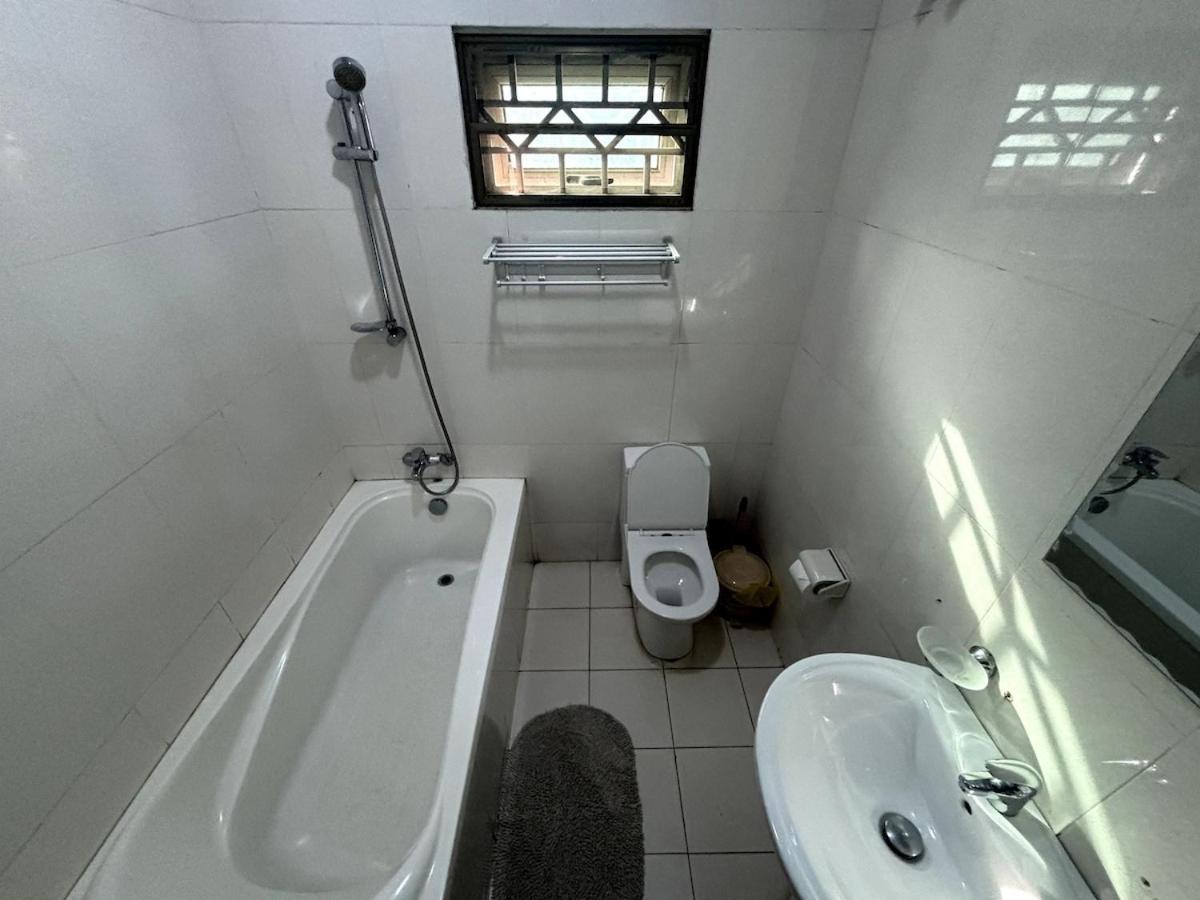 Takako Court Luxury Houses & Apartments, East Legon 아크라 외부 사진
