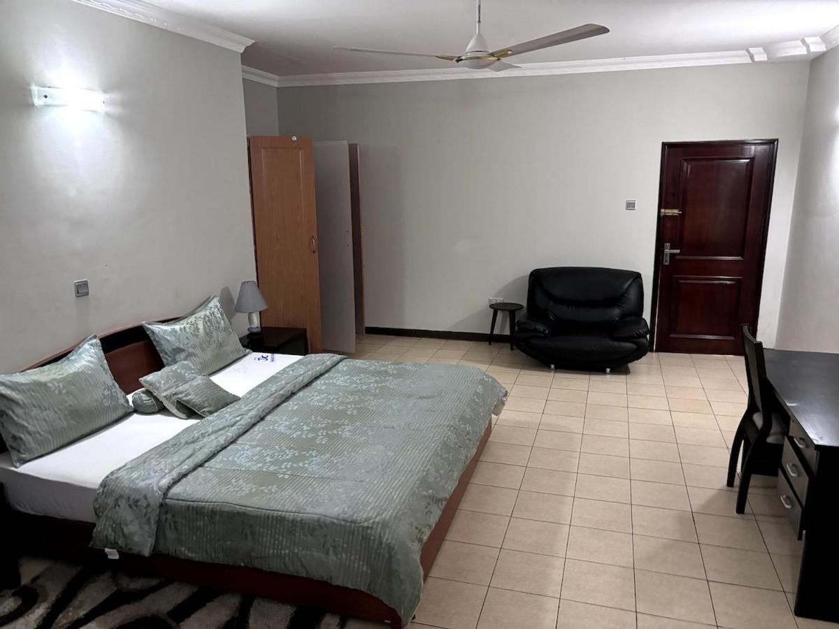 Takako Court Luxury Houses & Apartments, East Legon 아크라 외부 사진